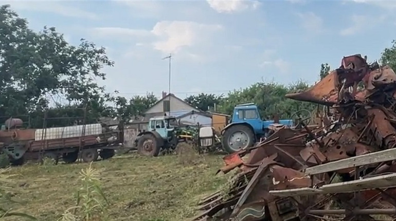 Аграріям Херсонщини надають допомогу на відновлення і розвиток своєї справи