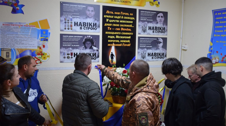 У Біляївському ліцеї №2 відкрили меморіальні дошки випускникам-Героям, які віддали життя за Україну