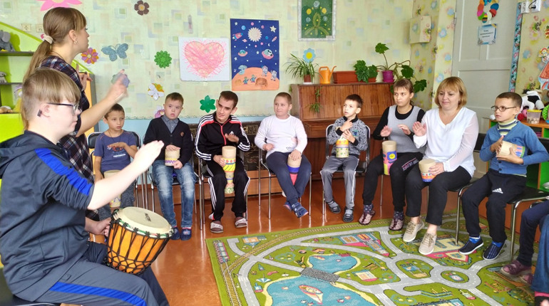 «У ритмі серця»: в Умані проводять розвиваючі музичні заняття для дітей 