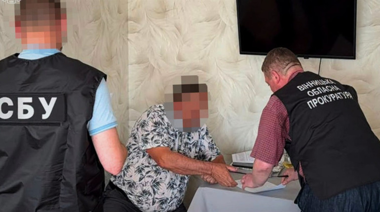 Мера підозрюють у зловживанні владою: Жмеринська СБУ та прокуратура повідомили про підозру