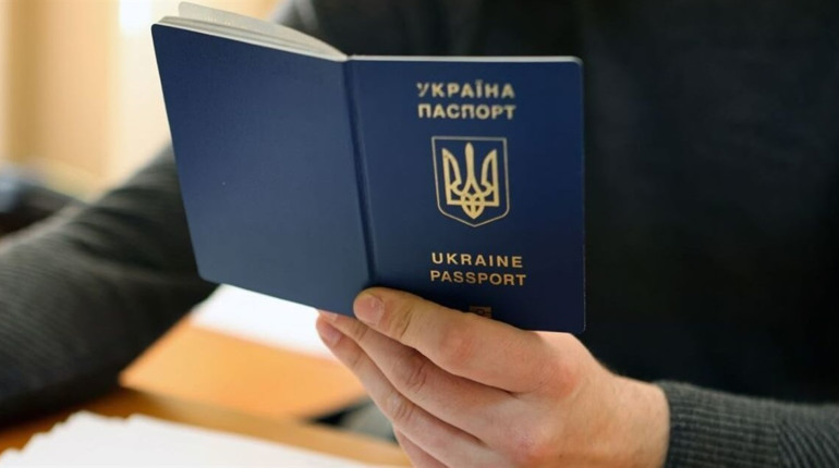 З 1 січня в Україні подорожчали паспорти: нові ціни на ID-картки та закордонні