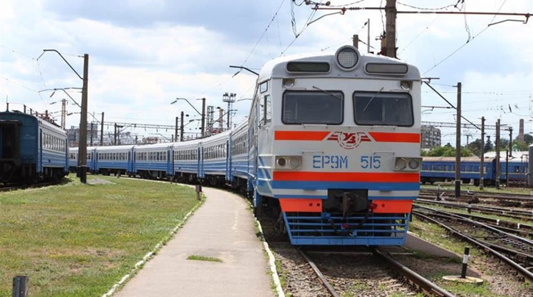 У напрямку «Фастів-Київ» буде їздити ще вісім електричок 
