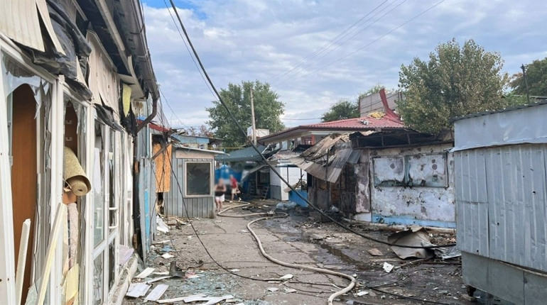 На Херсонщині армія рф завдала ударів по житлових кварталах, критичній та соціальній інфраструктурі