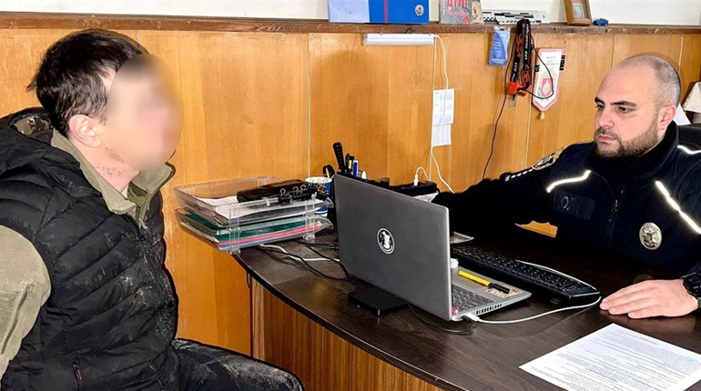 У Первомайську затримали «гастролерів», які грабували кав’ярні: обох фігурантів взяли під варту