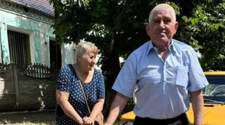 Мешканці Великоновосілківської громади отримали допоміжні засоби для пересування