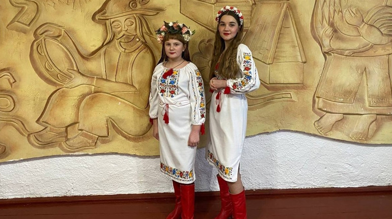 Дует із Есмані посів друге місце на обласному конкурсі сучасної естрадної пісні