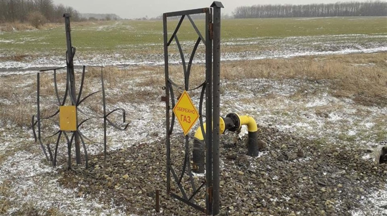Біля Джуринської Слобідки вандали потрощили огорожу об’єкта газового господарства