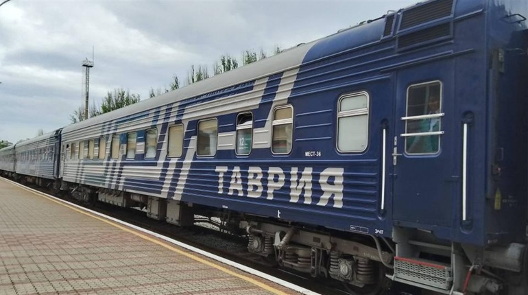 Росіяни продають «відпочинок» в окупації: що відбувається з туризмом на Херсонщині та в Криму
