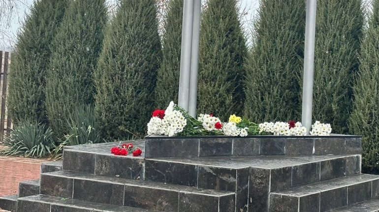 У Південному відбувся мітинг до Дня Збройних Сил України та Дня ракетних військ і артилерії (ФОТО)