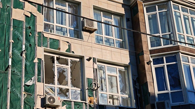 На Херсонщині окупанти атакували житлові квартали, критичну та соціальну інфраструктуру