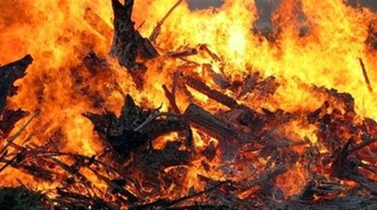 На Кременеччині горіла господарська будівля