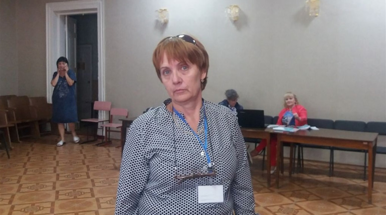 На 113 виборчому окрузі з центром у Сватовому змінюють голову ОВК у день виборів. Чи законно це