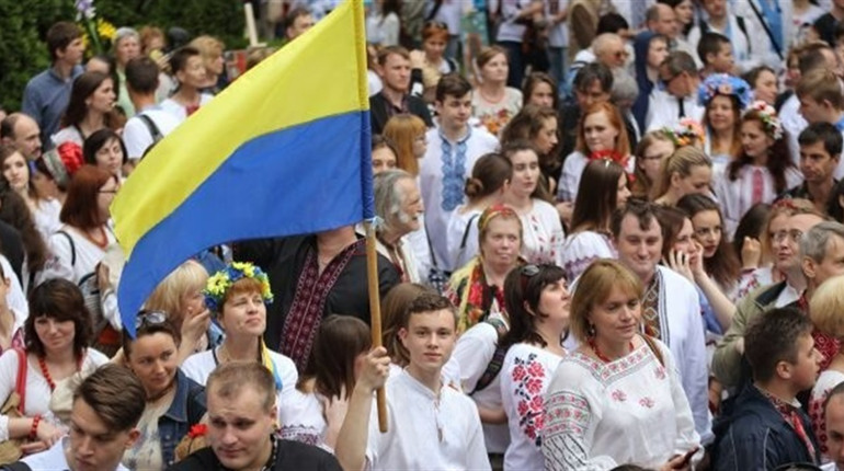 На Київщині масові заходи під час воєнного стану проводити можна, але є умови