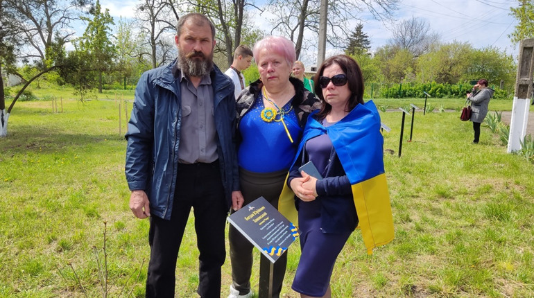 У Дмитрівці посадили вишневу алею “Жива пам’ять”