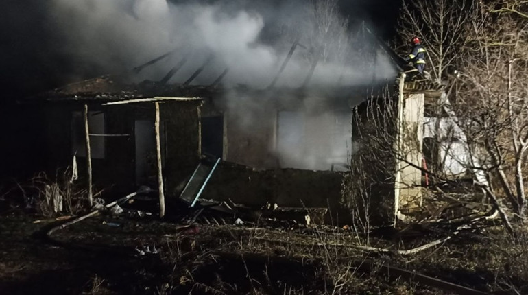 Пожежа у Підлісному Олексинці: горів житловий будинок