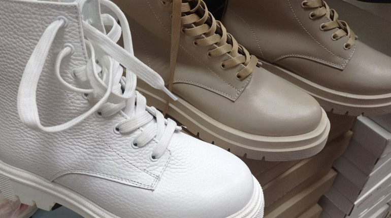 Магазин шкіряного взуття Lion Shoes у Первомайську запрошує на нове завезення: щоб у ноги було тепло