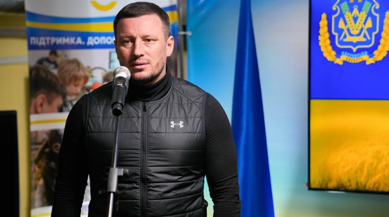 Від 113 до 328 тисяч гривень на місяць: як зросли зарплати керівництва Херсонської ОВА