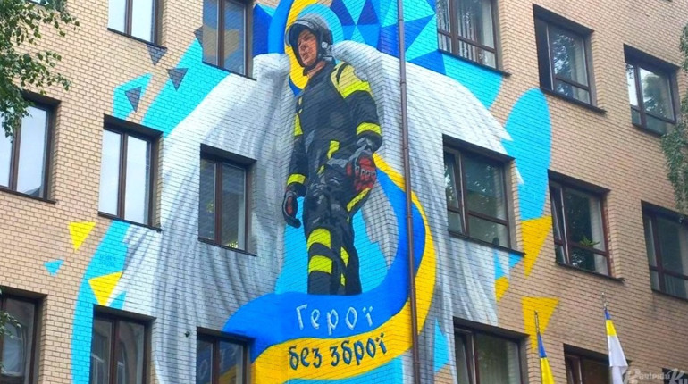 Герої без зброї приходять на допомогу городоччанам у надзвичайних ситуаціях. Хто вони?