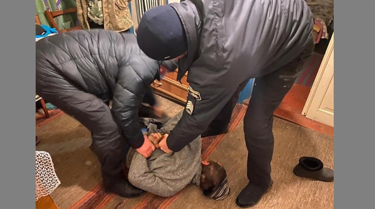 Загинув від кулаків п'яного сусіда: трагедія в Зікрачах, що на Кагарличчині