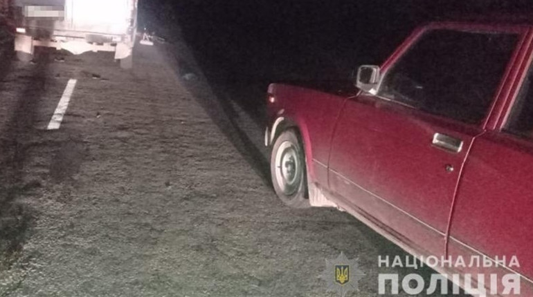 Одне авто збило, а інше переїхало: велосипедистка у реанімації