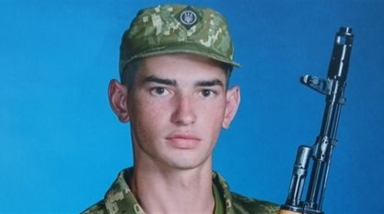Захищаючи Україну, на війні загинув наш земляк, 20-річний Олександр Конончук