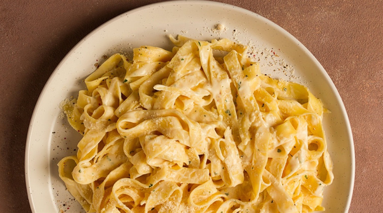 Рецепт дня: паста з сирним соусом