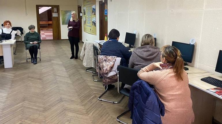 Жителів Антонівської тергромади вчитимуть користуватися онлайн-послугами