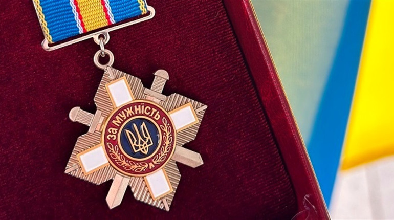 Полеглого офіцера-десантника з Калинівки нагородили орденом