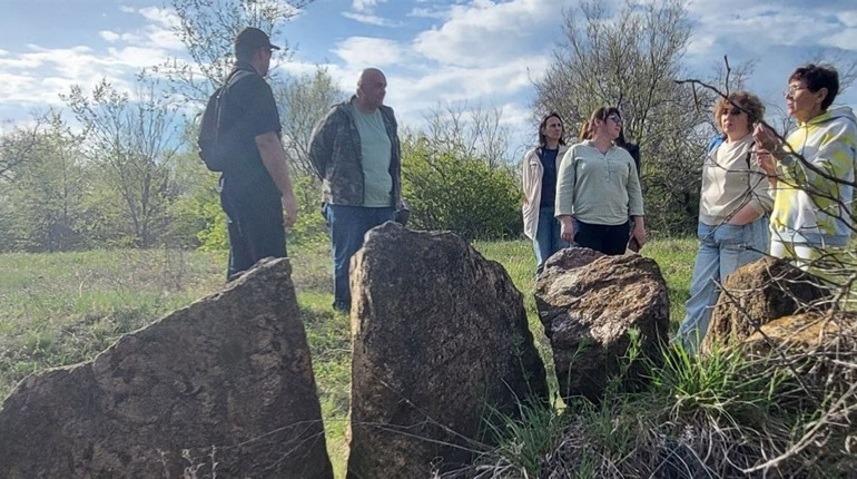 Як виглядають доісторичні споруди під Південноукраїнськом? Перша публічна екскурсія