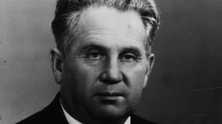 Голова колгоспу-мільйонера зі Слоута. Про талановитого менеджера минулого століття Василя Овсієнка