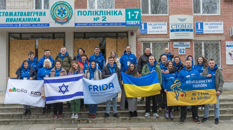 Лікарі-волонтери із БФ Frida вчетверте побували на Херсонщині та надали допомогу мешканцям
