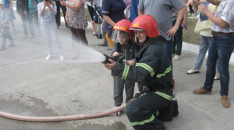 Рятувальники охорони «Рівненської АЕС» відвідали дітей в центрі реабілітації осіб з інвалідністю