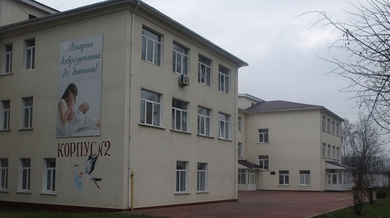 У породіллі, яка перебуває у Калинівській ЦРЛ, виявили Covid-19: де народжувати вагітним з району