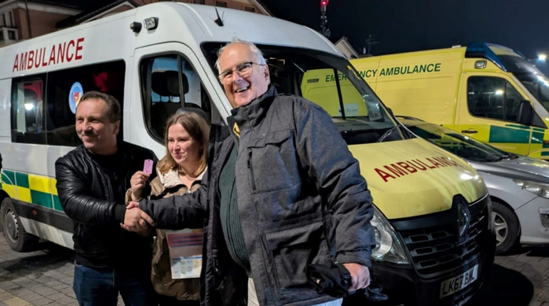 Нова «швидка» передали Сахновщині — сучасне оснащення та краща допомога