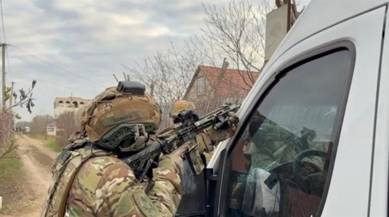 В Одесі чоловік відкрив вогонь по поліцейських, його знайшли: він загинув під час затримання