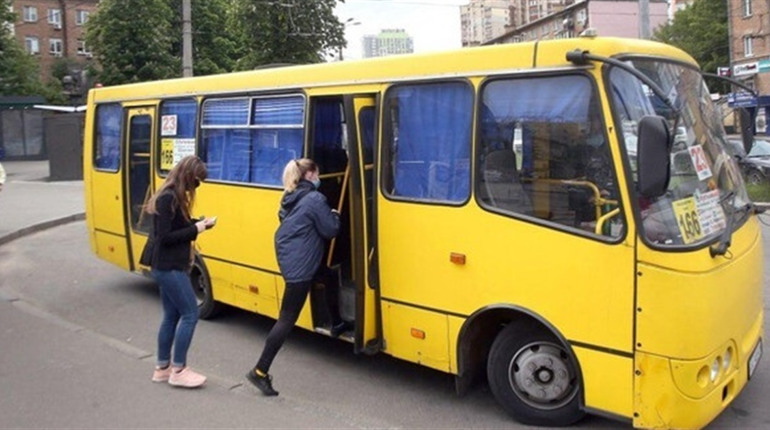 У Добропіллі відновлюють рух міських автобусів: розклад
