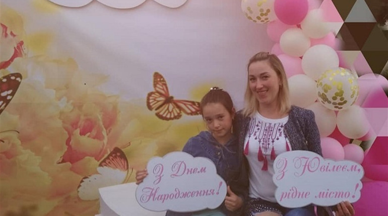 Фото з Оскаром, серед магнолій, із освідченням Калинівці: кожен обирав на свій смак