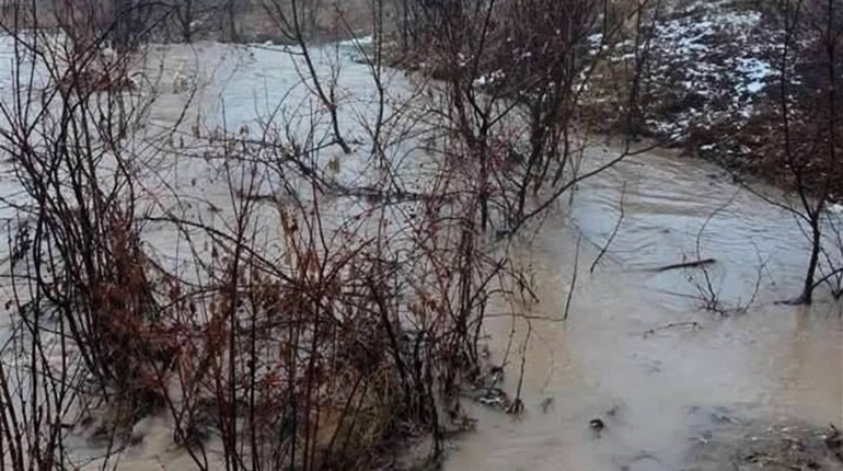 В Золотом поврежден водопровод, а в Екатериновке нет электричества