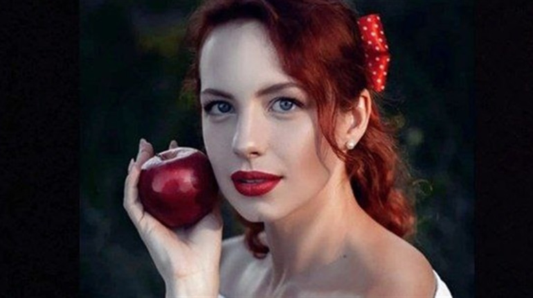 Лесбиянка үй шаруасындағы әйел мен үй күтуші бейне Жалаңаш Марина Петренко бейне фото