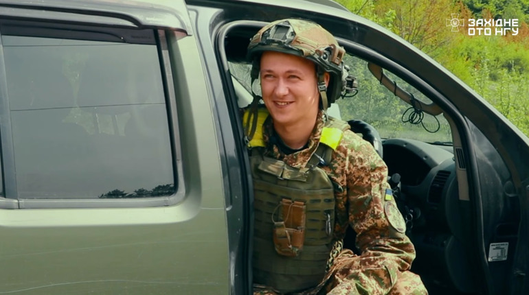 «Хочу на схід і приности користь»: у селі Сарненського району попрощалися з 26-річним гвардійцем