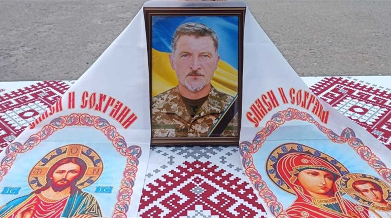 У Богданівці попрощалися з полеглим військовим Олександром Щасливим: що відомо