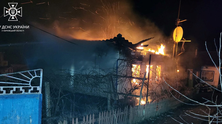 Через обстріл виникла пожежа в Курилівці: жертв та постраждалих не зафіксовано
