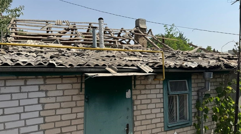 Ворожі обстріли Херсонщини: окупанти завдали ударів з артилерії, мінометів та безпілотників