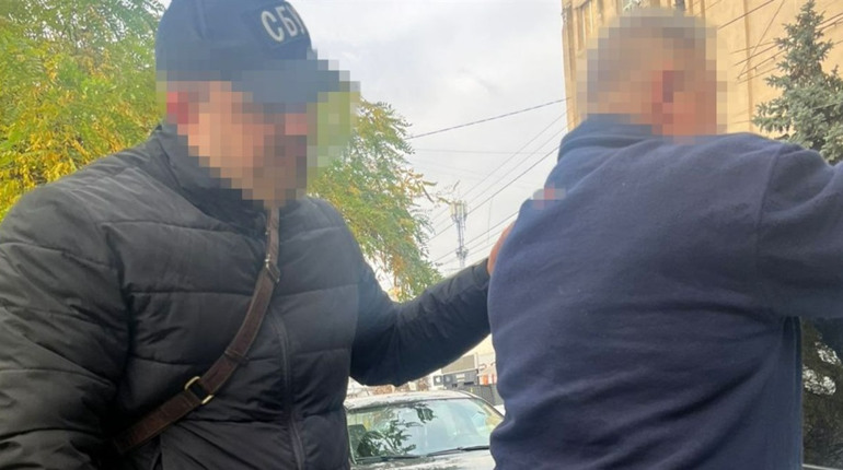 У Херсоні затримали колаборанта, який охороняв російську тюрму під час окупації
