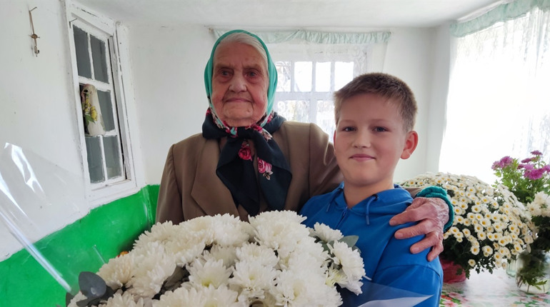Ганна Дорофеєва з Дмитрівки відзначила свій 100-річний ювілей: в чому секрет її довголіття
