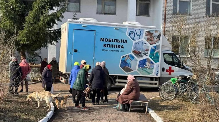 146 пацієнтів Шосткинської громади отримали медпослуги мобільної клініки без поїздок до міста.