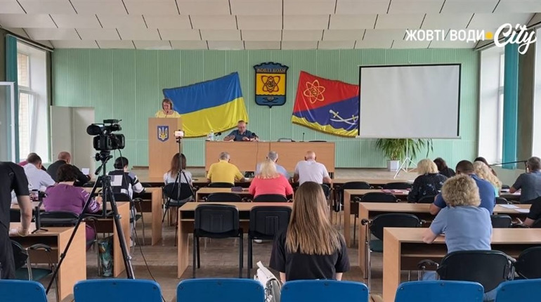 Депутати вимагають скасувати нові тарифи на тепло: що вирішили на сесії