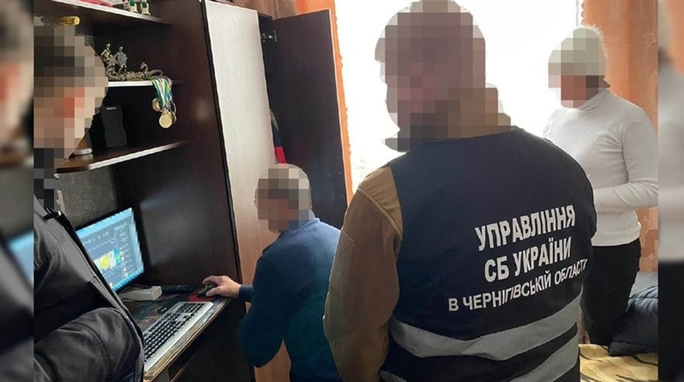 За відверту «любов» до рф пенсіонеру з Корюківки доведеться відповідати перед законом