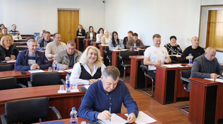 Допомога військовим і ліквідація стихійних сміттєзвалищ в громаді: акценти виконкому