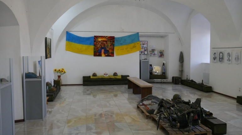 До річниці повномасштабної війни в ДІАЗ «Стара Умань» підготували ексклюзивну виставку